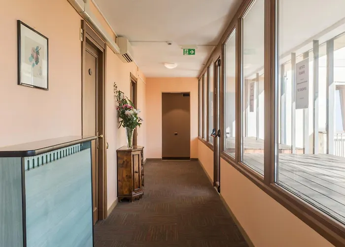 Rosa Hotel 3*